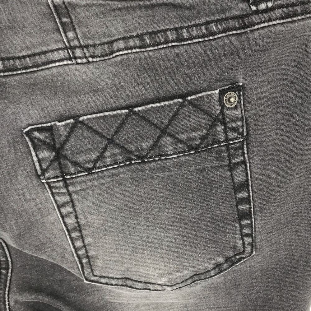 Street One Raja Low Rise Slim Fit Jeans - Picture 6 of 9